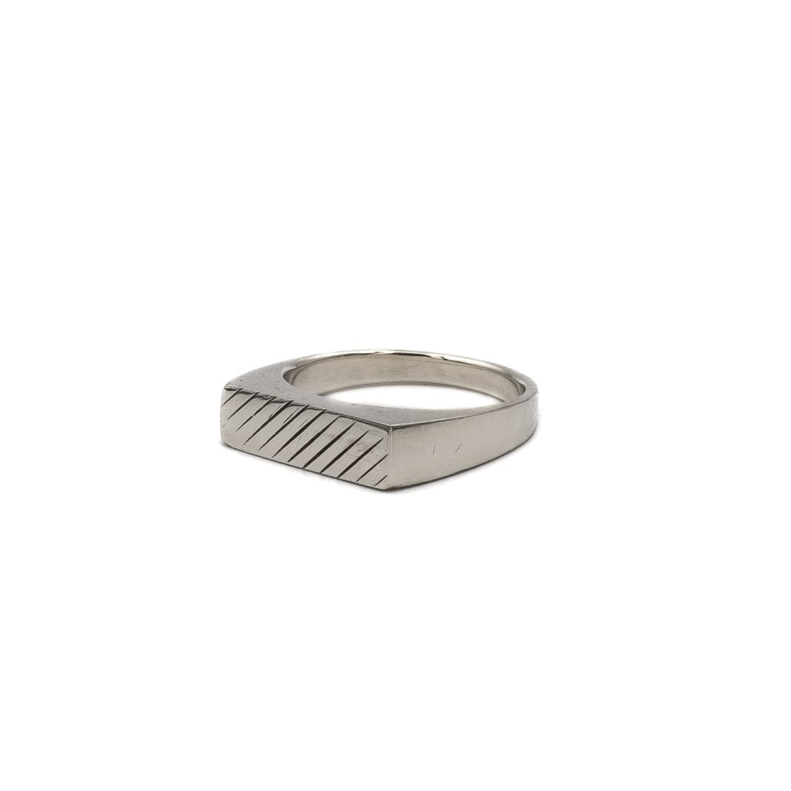 Scarred Ring – sterling silver