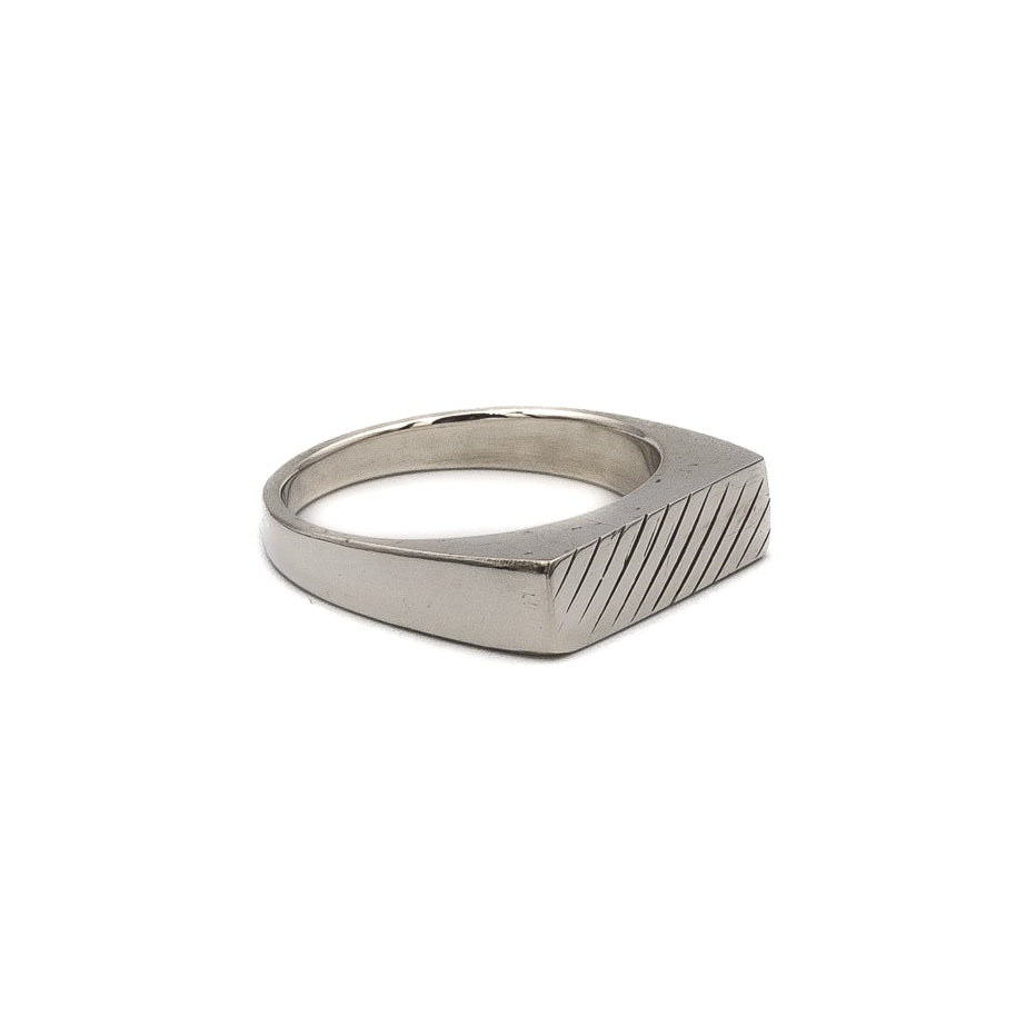 Scarred Ring – sterling silver