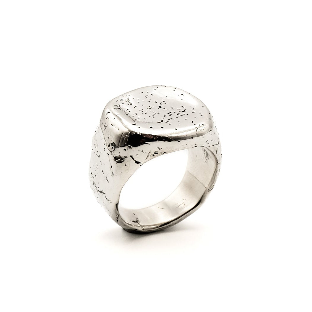 Emperor Round Signet Ring – sterling silver
