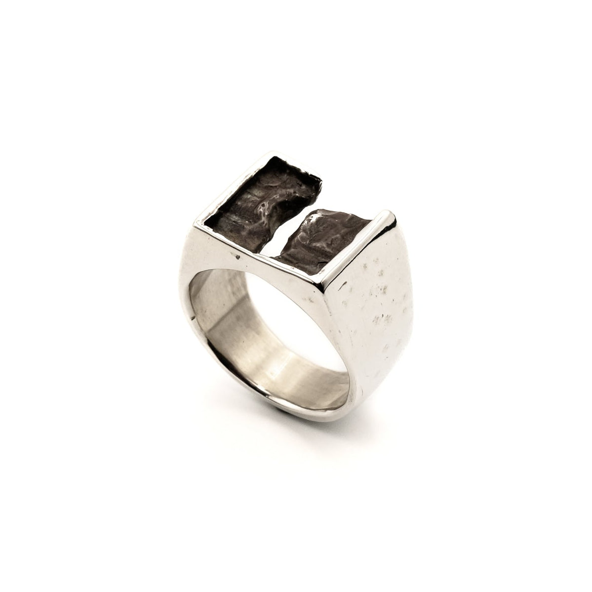 Ruins Crusade Ring – sterling silver