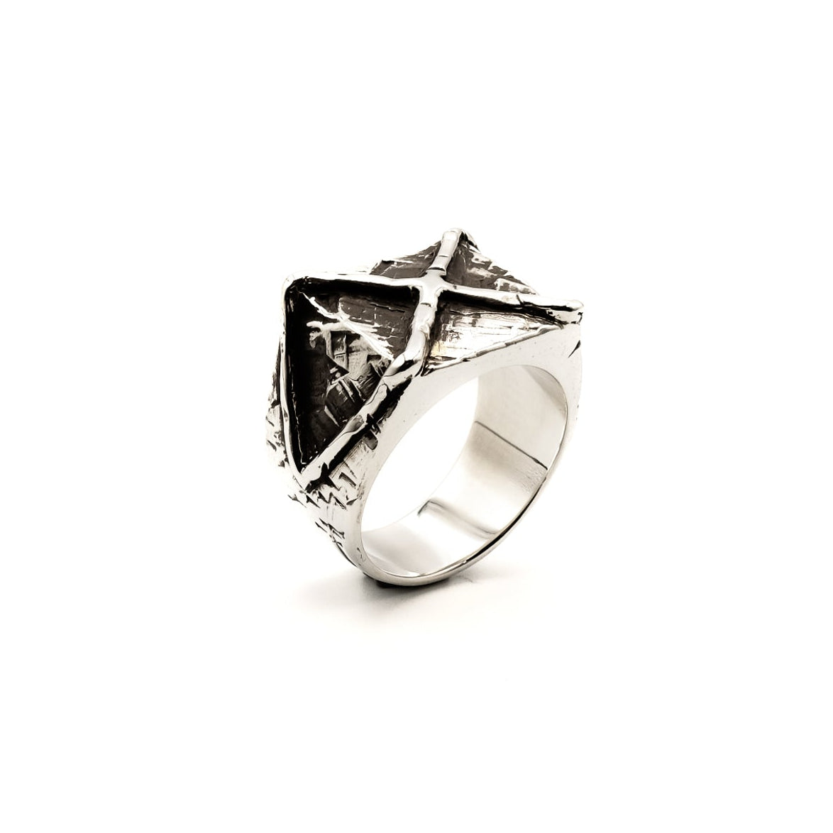 Ruins Relic Ring – sterling silver