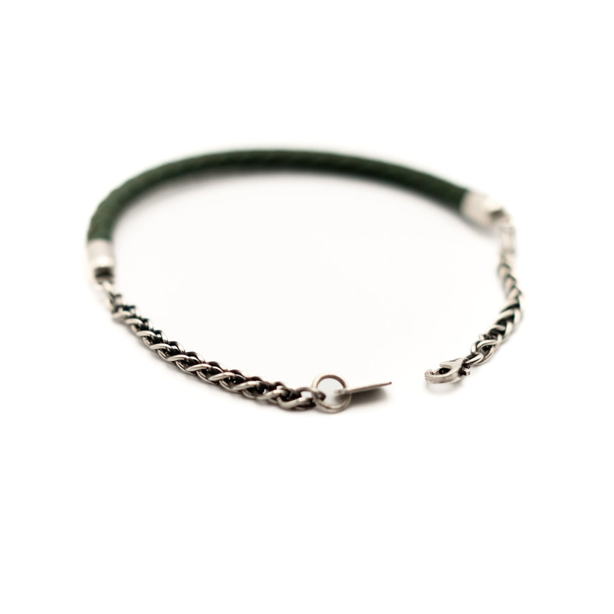 Wanderer Bracelet with Green Leather – sterling silver